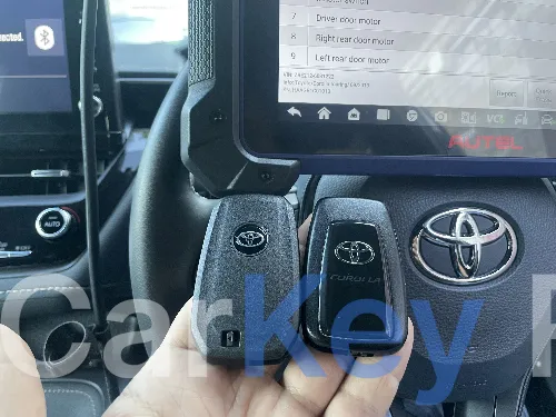 Изготовление дополнительного смарт-ключа для Toyota Corolla Touring 2022 (ZRE212) из Японии